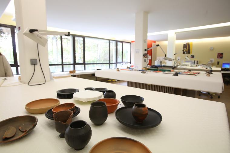 Ceramiques laboratoire Centre de conservation et d'étude 
